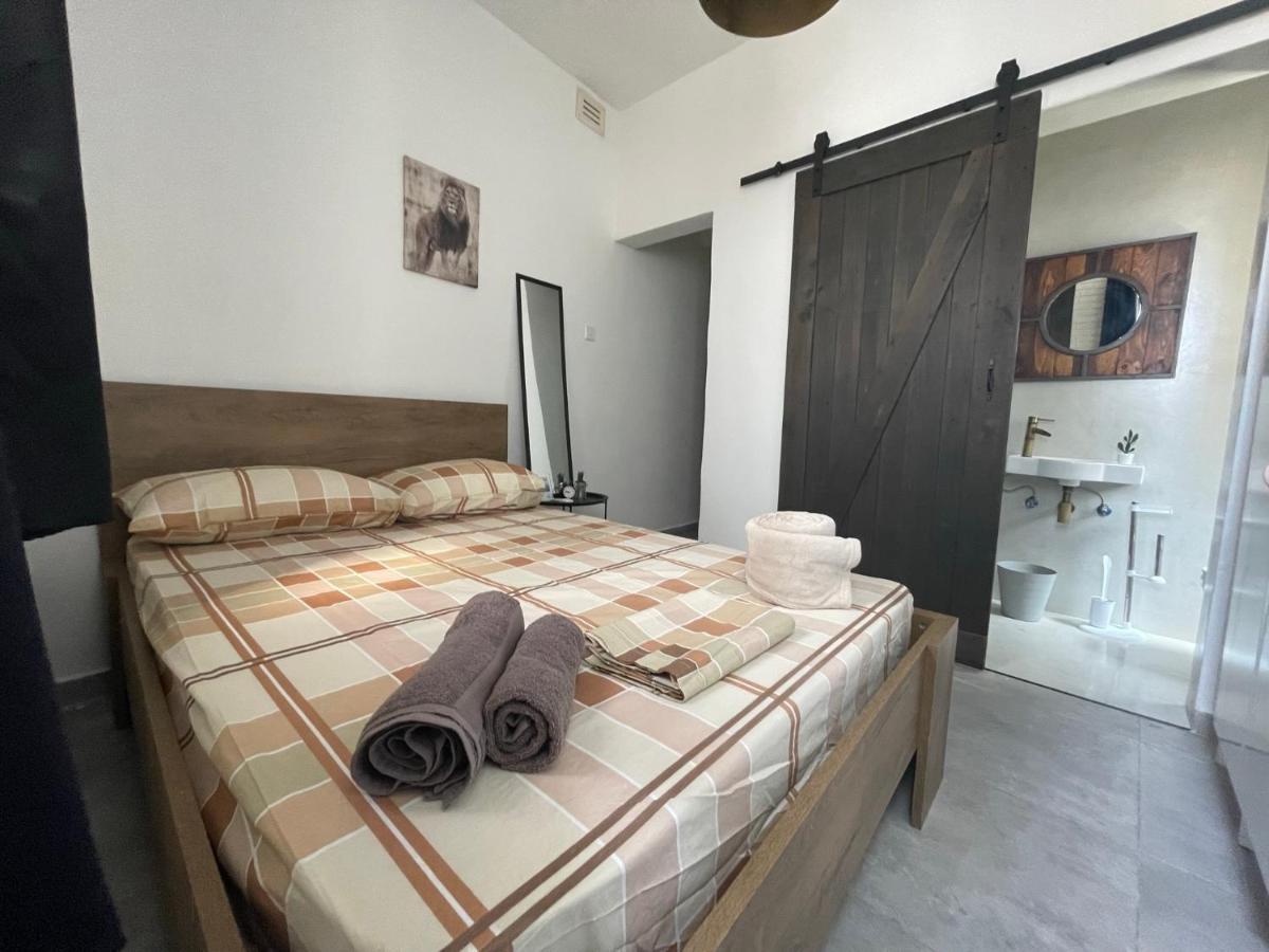 Industrial Cozy Retreat Gzira Apartment Exterior photo